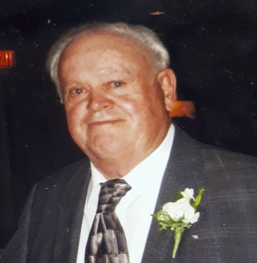 Thomas "Tom" Murphy