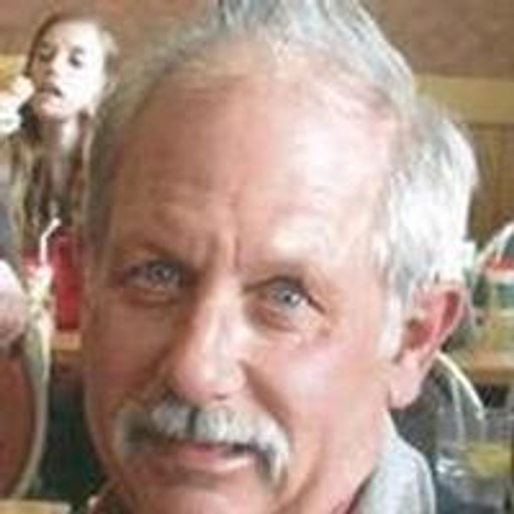 Daniel Erickson Profile Photo