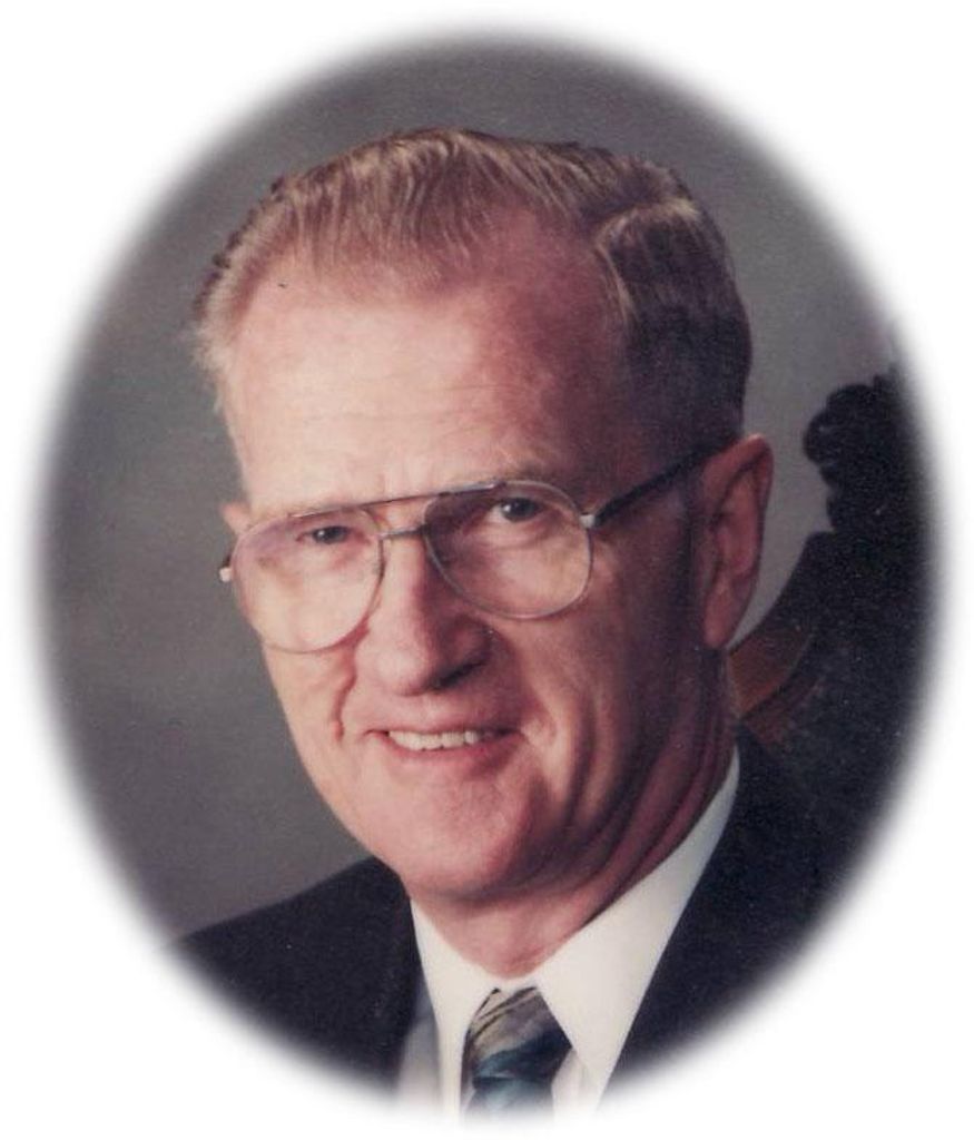 Clifford  Schultz