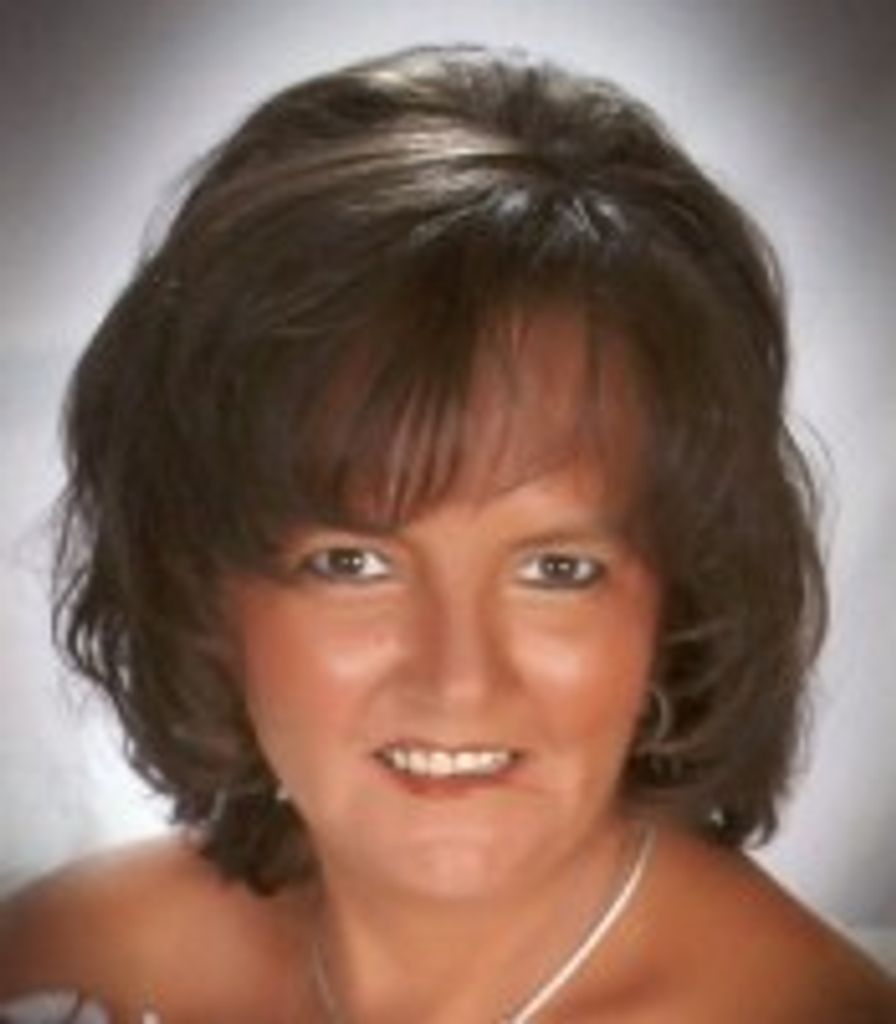 Miss  Terry Robin Naylor, 45
