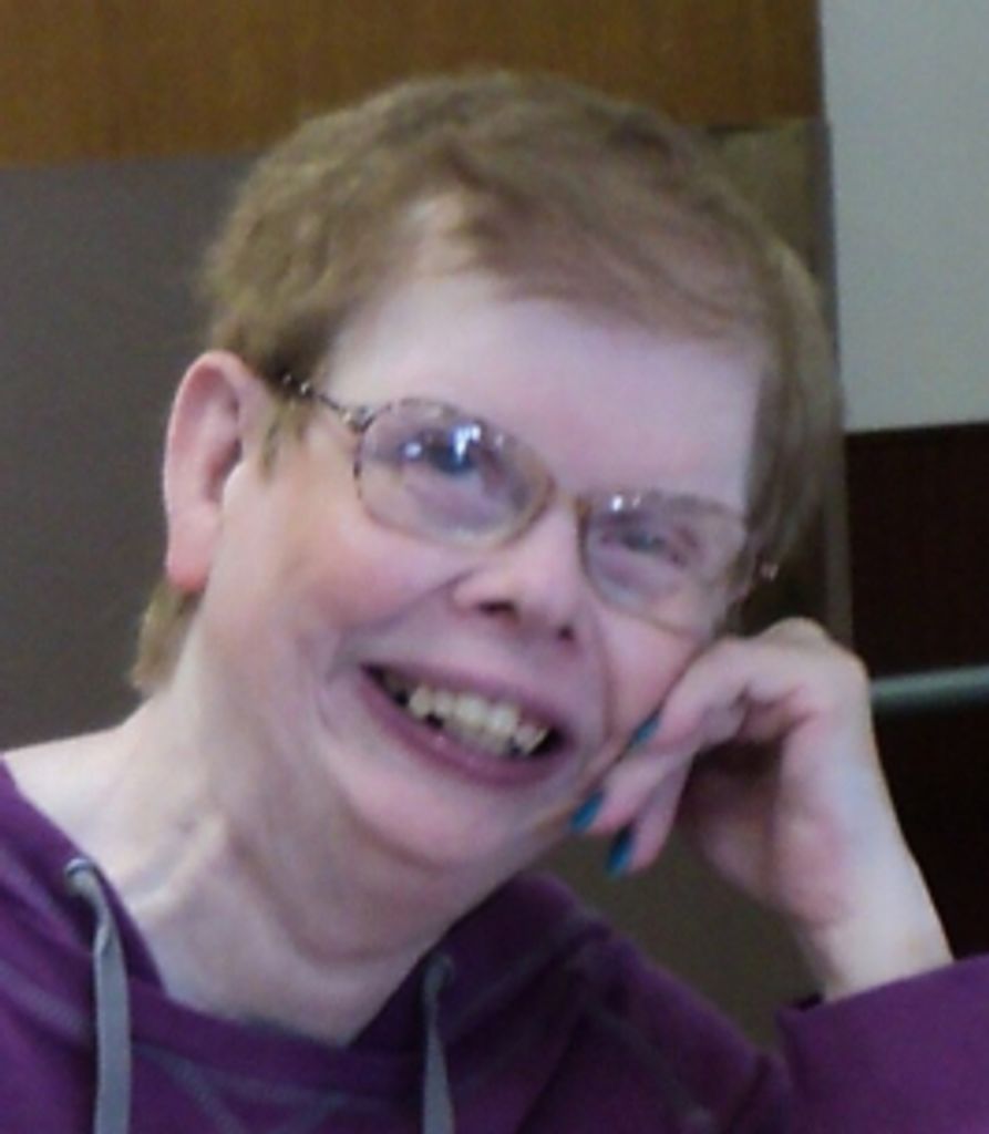 Connie Holz Profile Photo