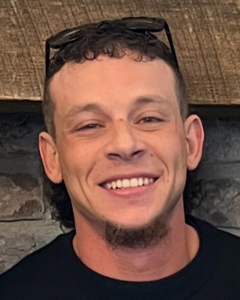 Justin Tyler Beck Profile Photo