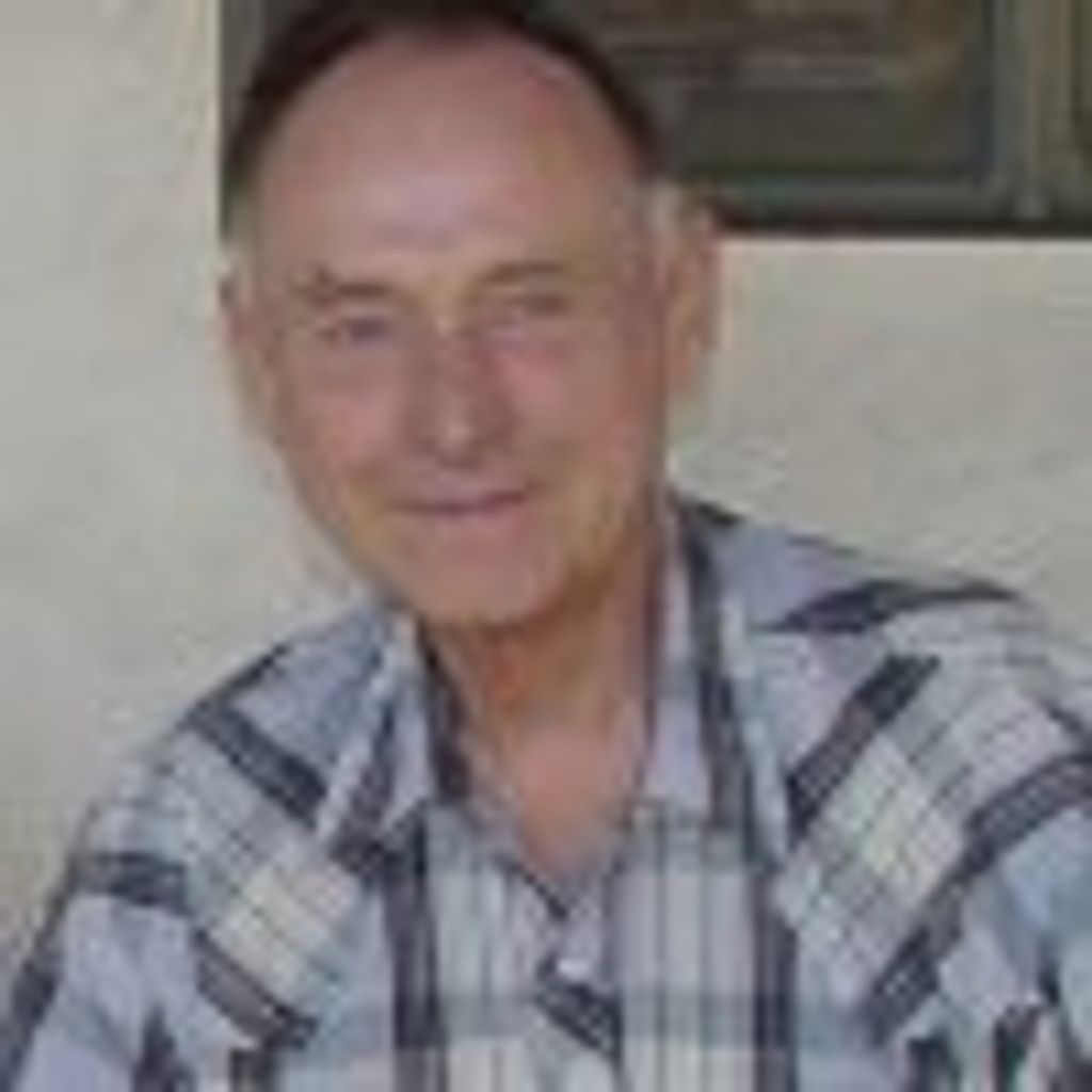 Robert E. "Bob" Burns