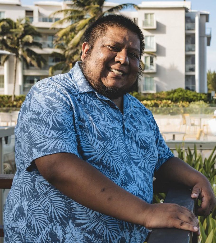 Alberto "Beto" Barrientos