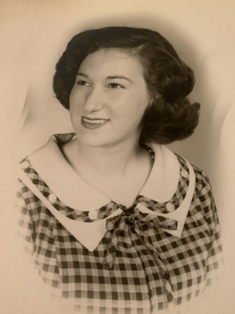 Helen L (Rife)  Short Profile Photo