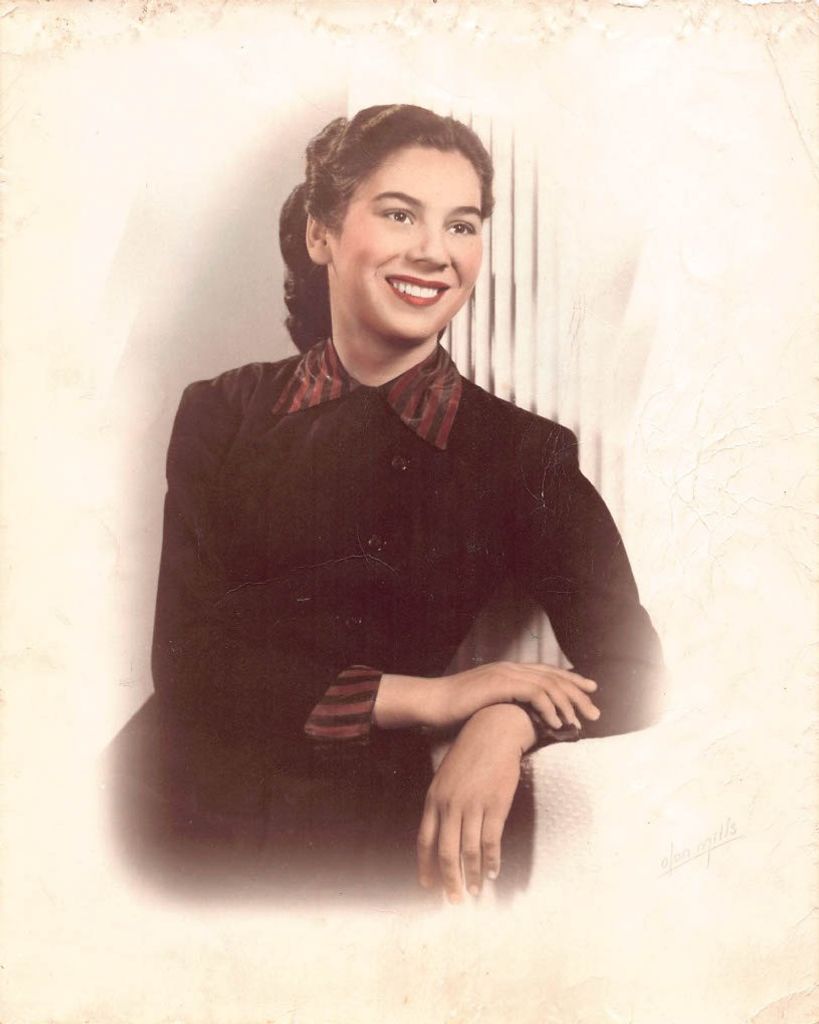 Lois Lee Serrato