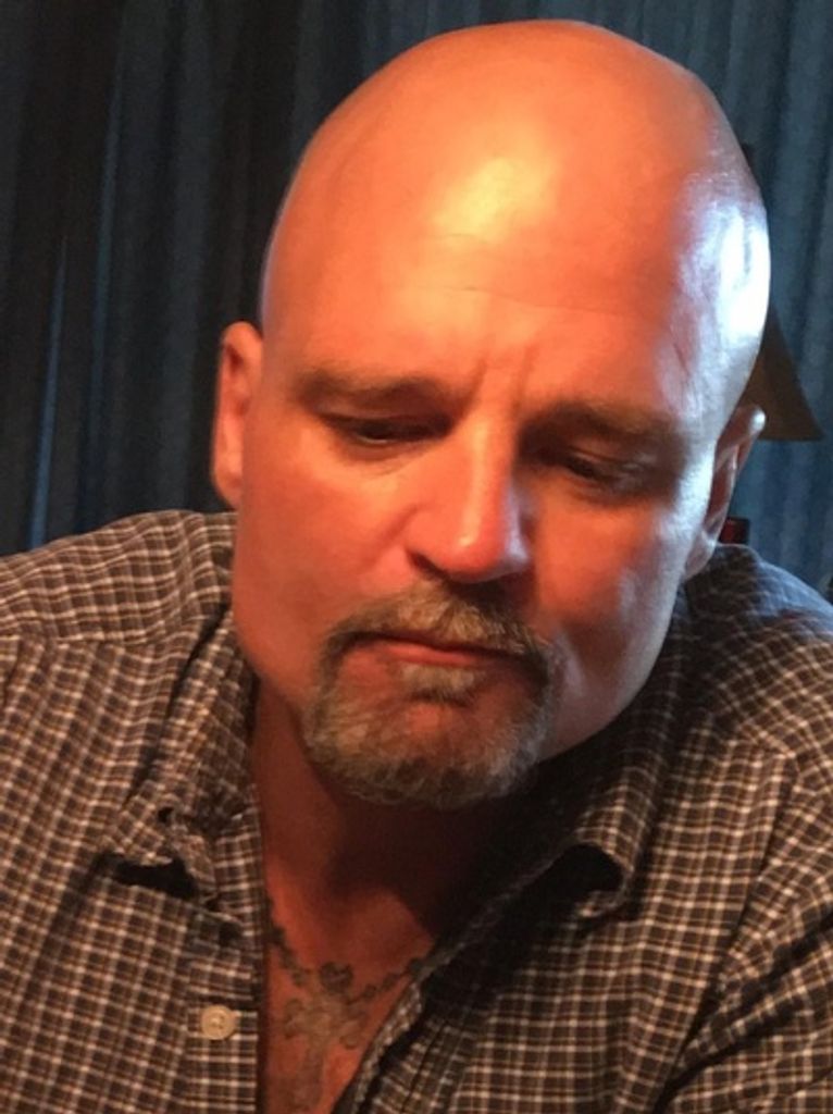 Hank Wayne Davis Profile Photo