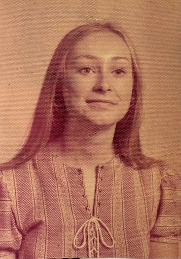 Deanna (Hoskins)  Douglas photo gallery thumbnail 7 of 140