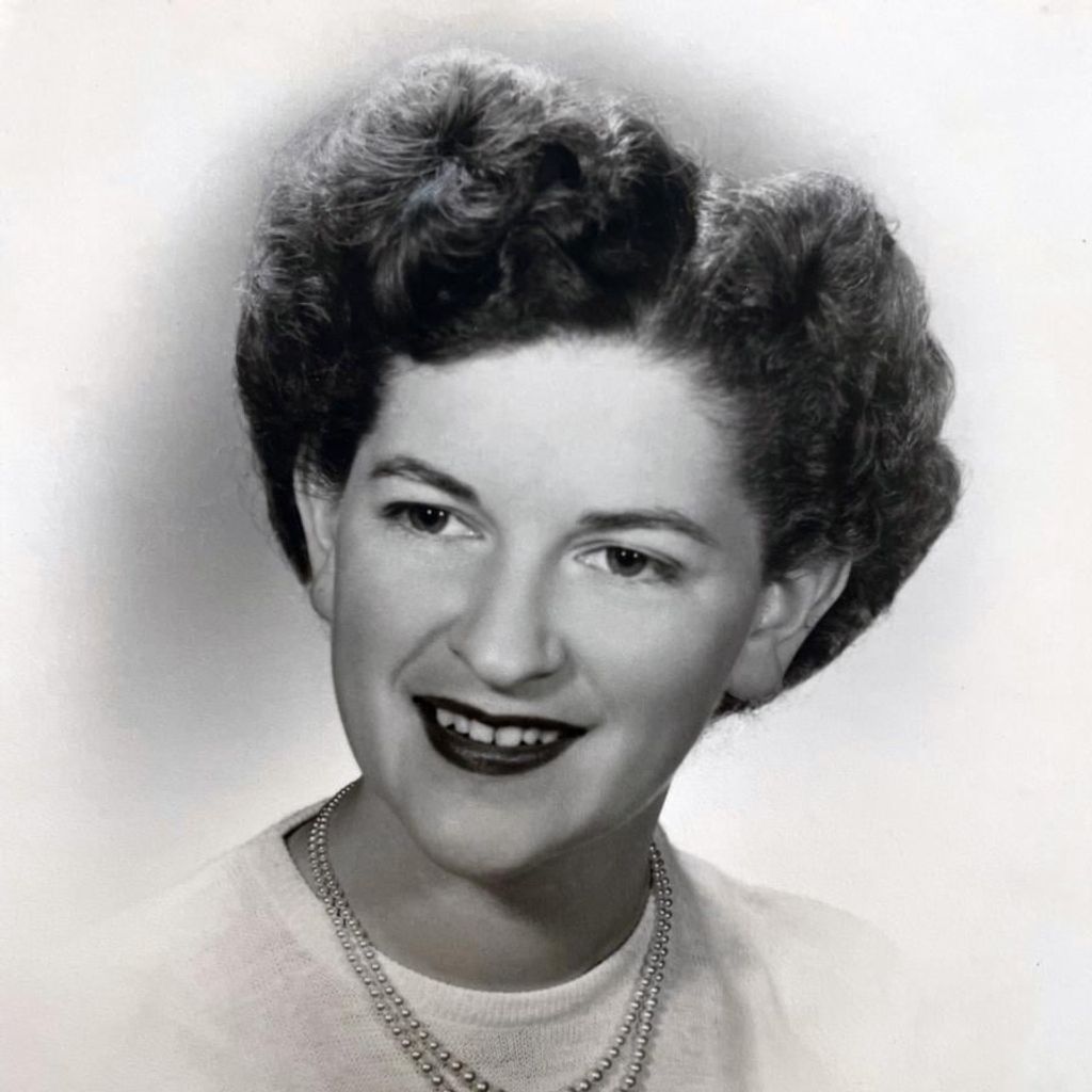 Elaine T Smith Profile Photo