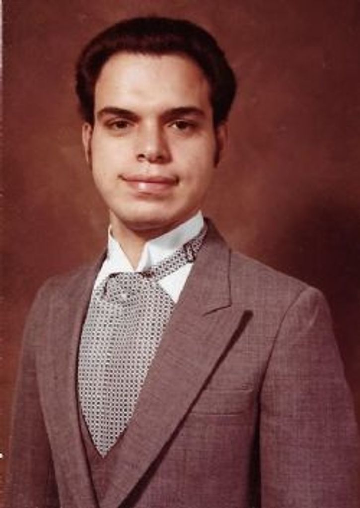 Rolando Serrata Profile Photo