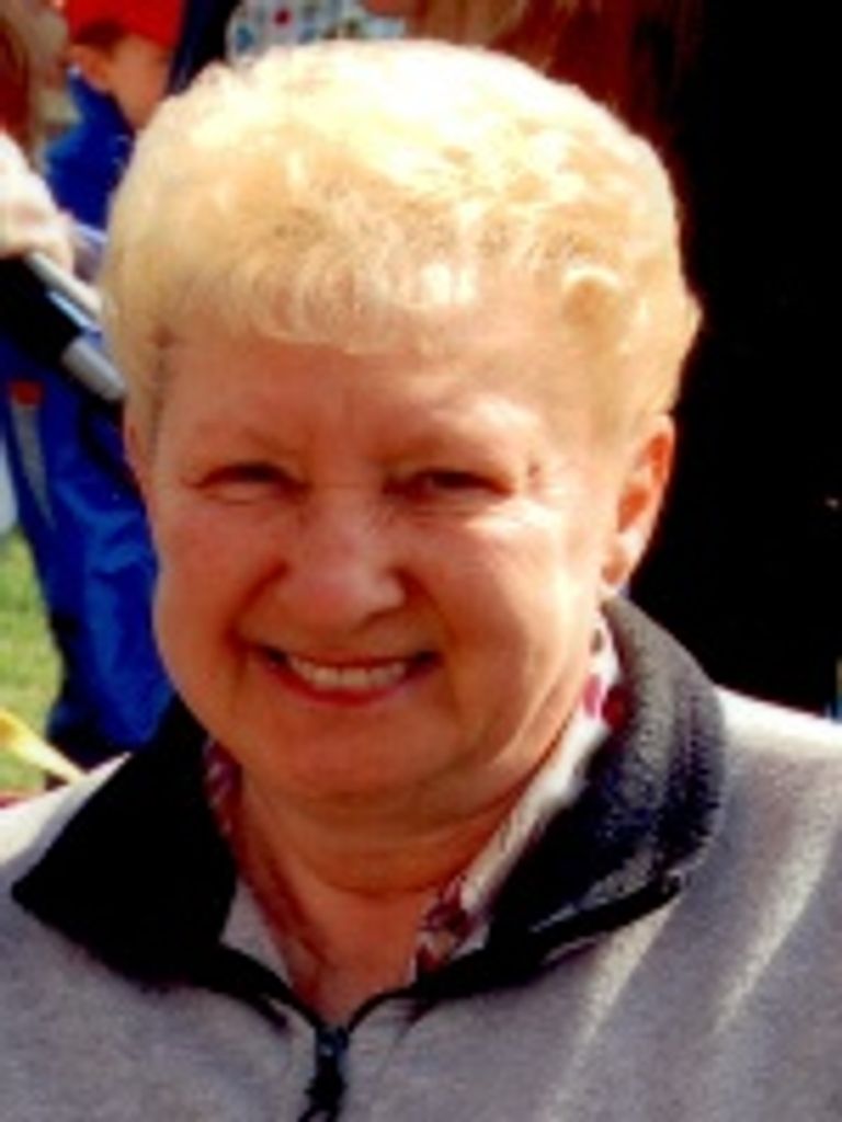 Judith Tonhaiser, Nee Veverka