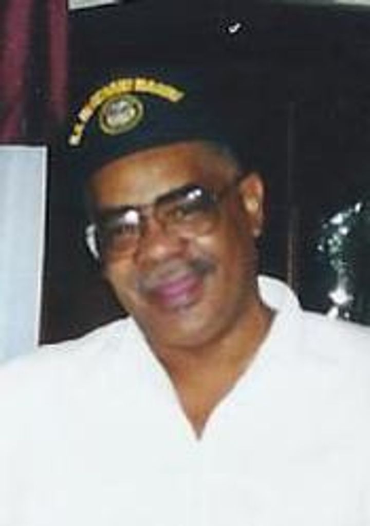 Bruce Martina Royster