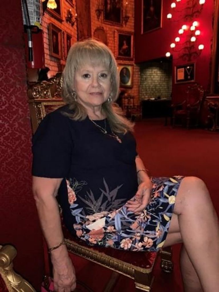 Deborah M Nix