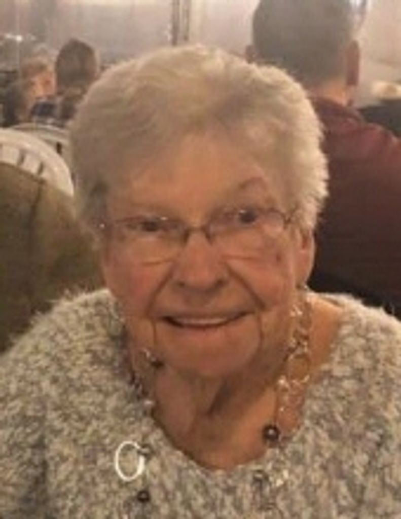 Regina "Sis" Amalfa