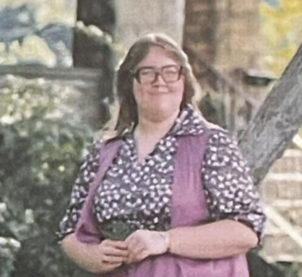 Debbie Hutchings Profile Photo