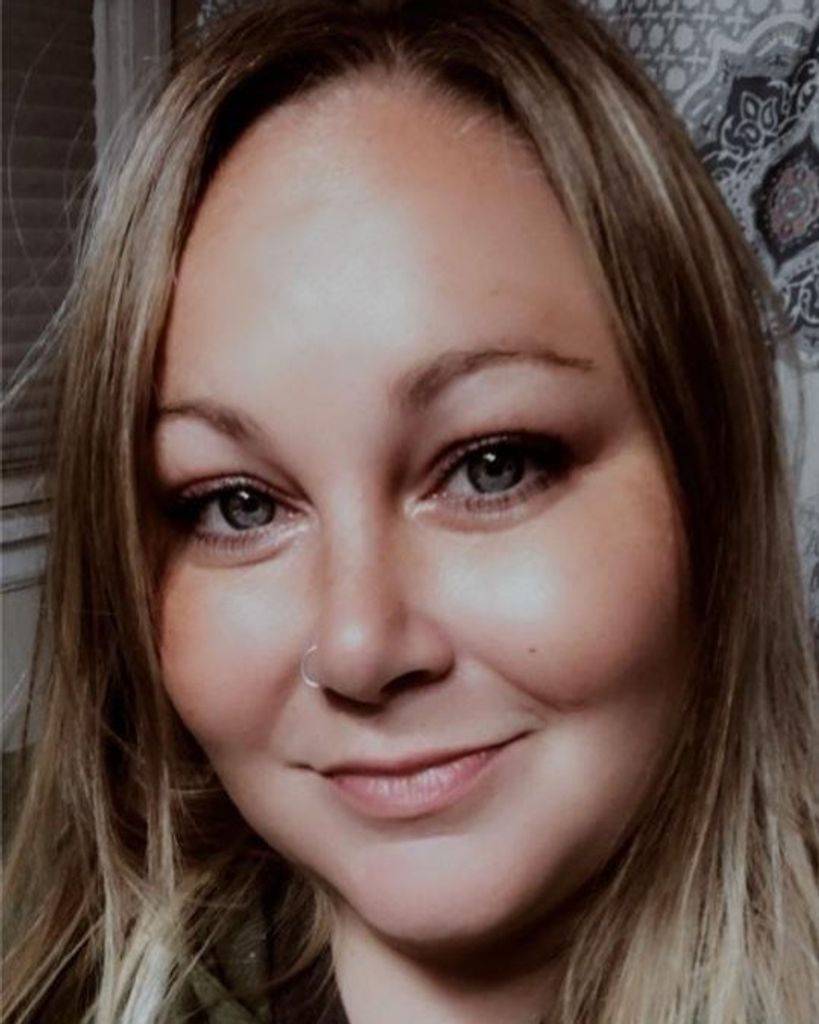 Andrea 'Anni' Lynn Bergstrom Torma Profile Photo