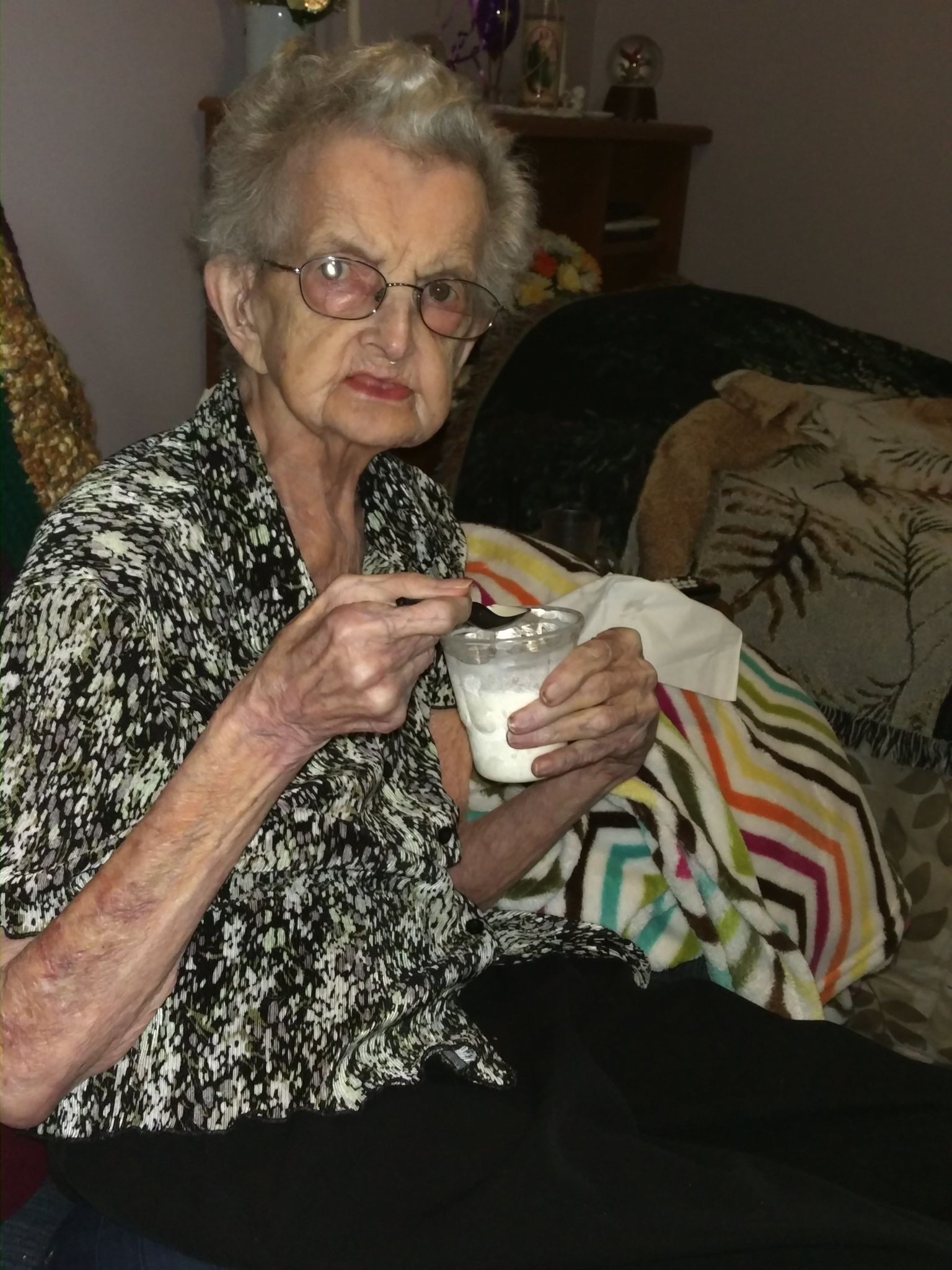 Annie Divera (Dejong)  Opdenkelder photo gallery image 1 of 6