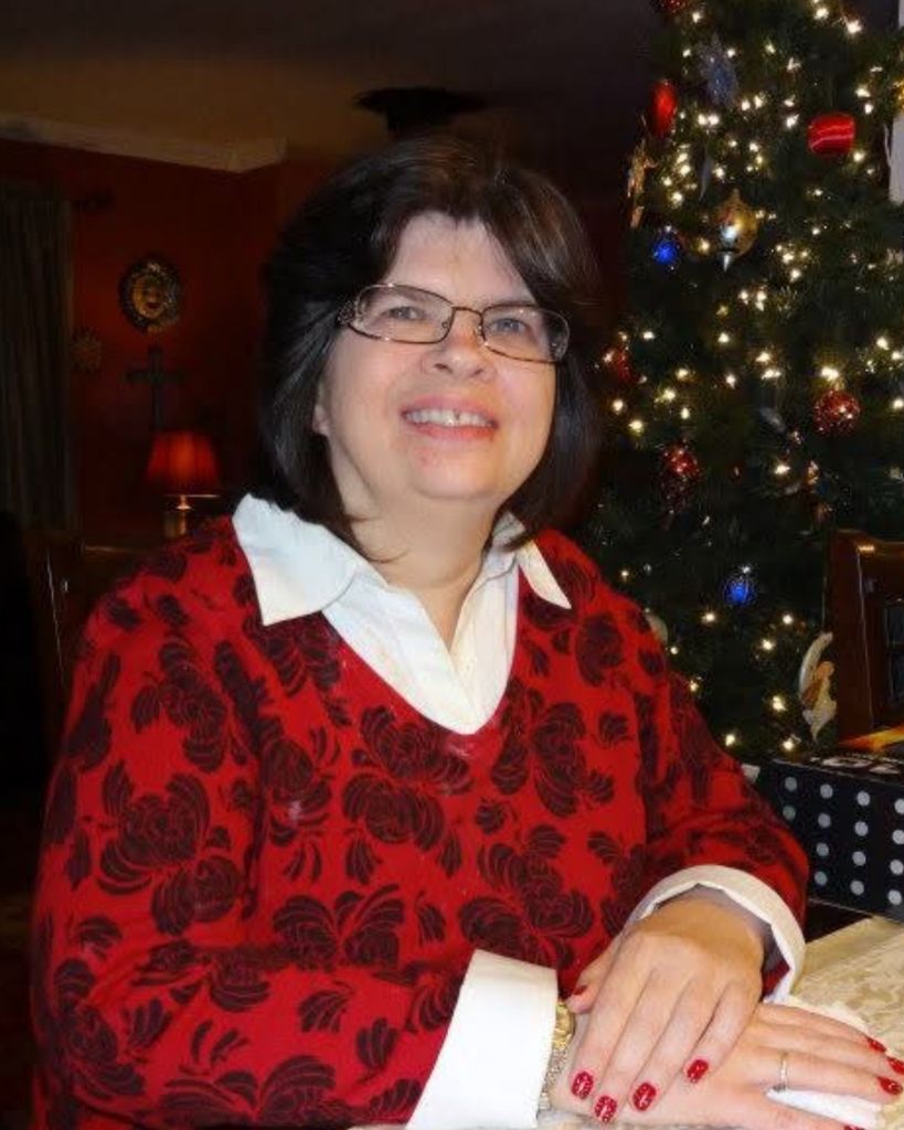 Yvette Nicole Reilly Profile Photo