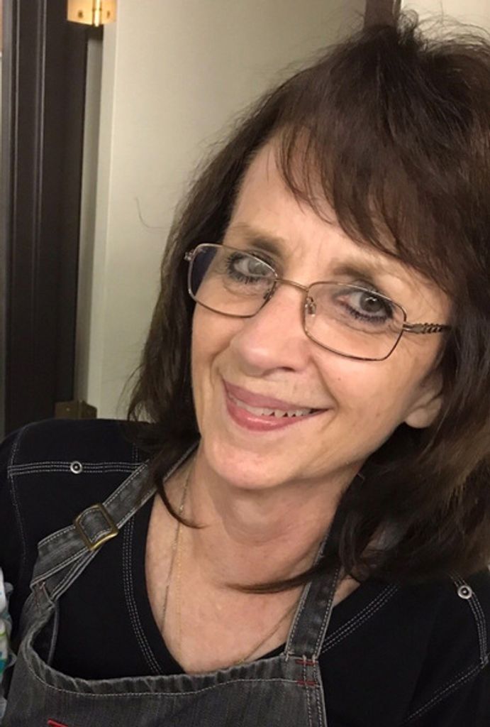 Carol Dean Jones Profile Photo