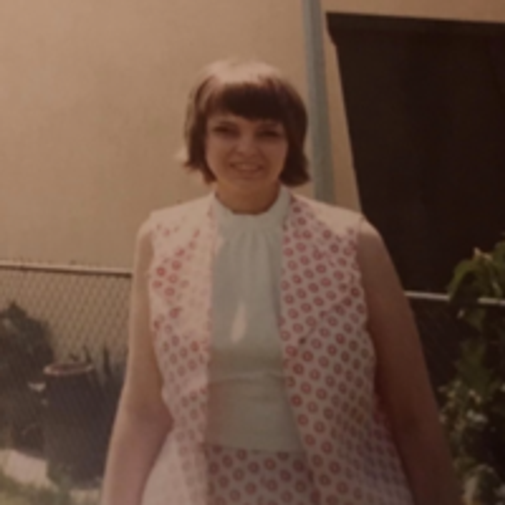 Avis "Darlene" Searan