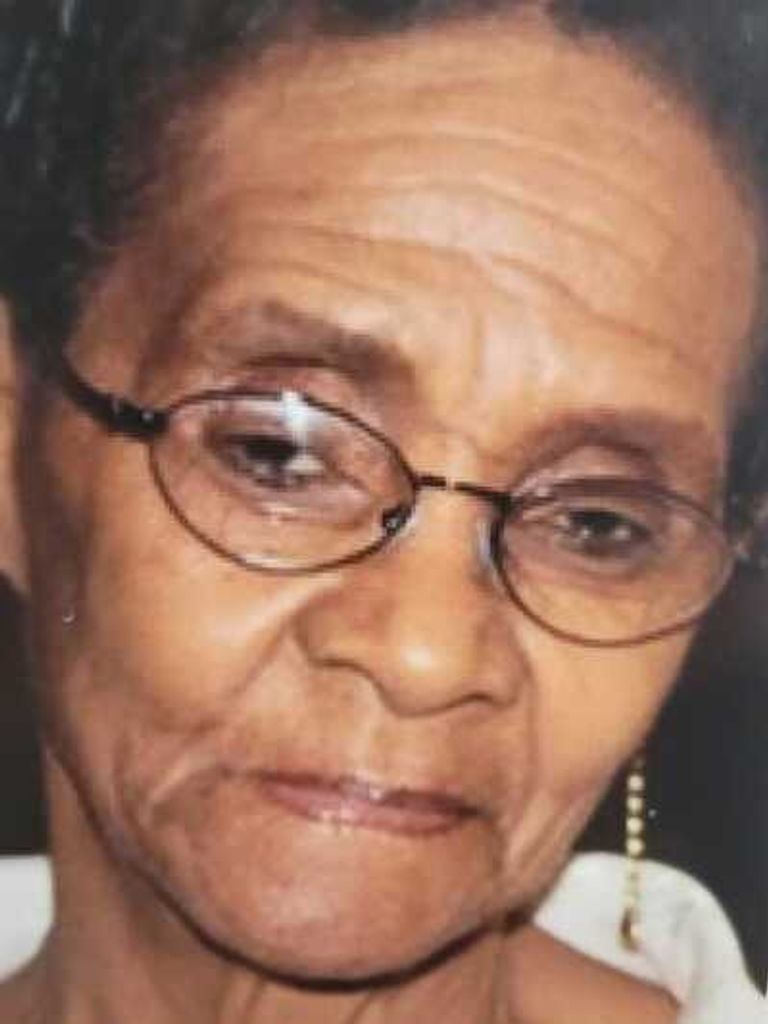Ms. Louise Wilson Profile Photo