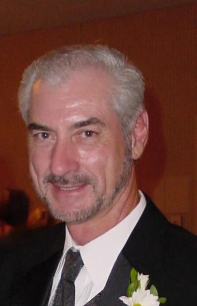 Freddie Joe Floied Profile Photo