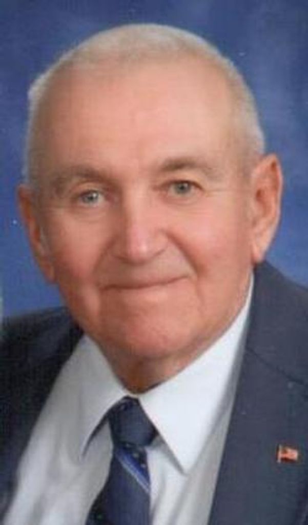 Max L. Houser Profile Photo