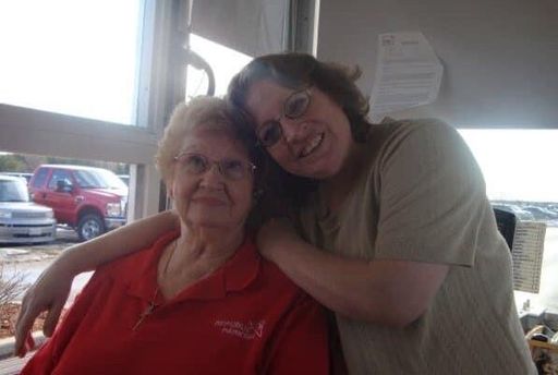 Lori Newcomb photo gallery thumbnail 48 of 130