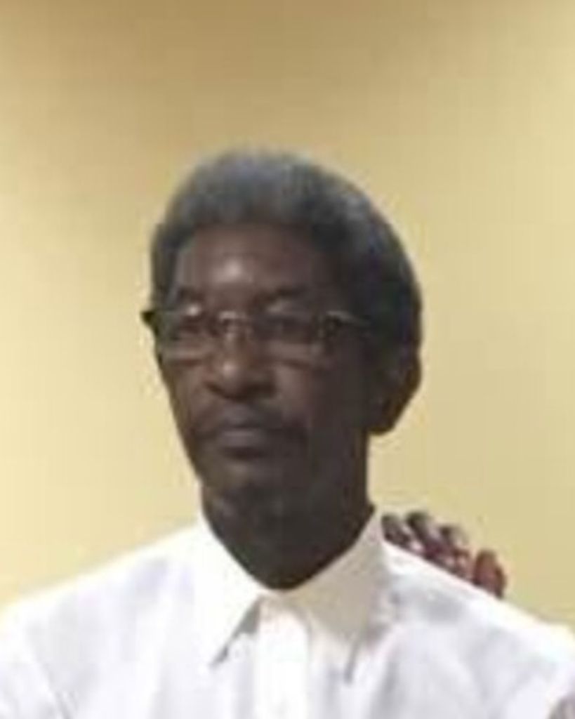 Glenmore "Coke" Johnson III Profile Photo