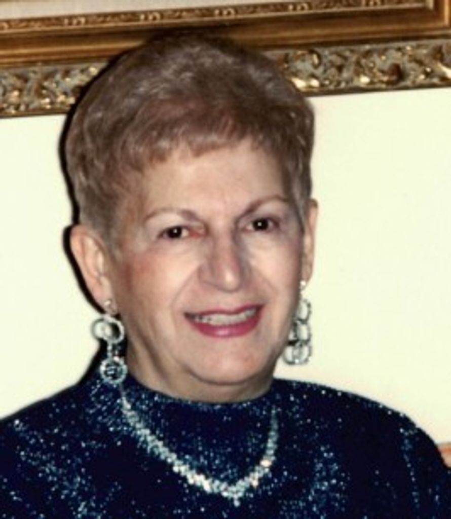 Helen Apostolos