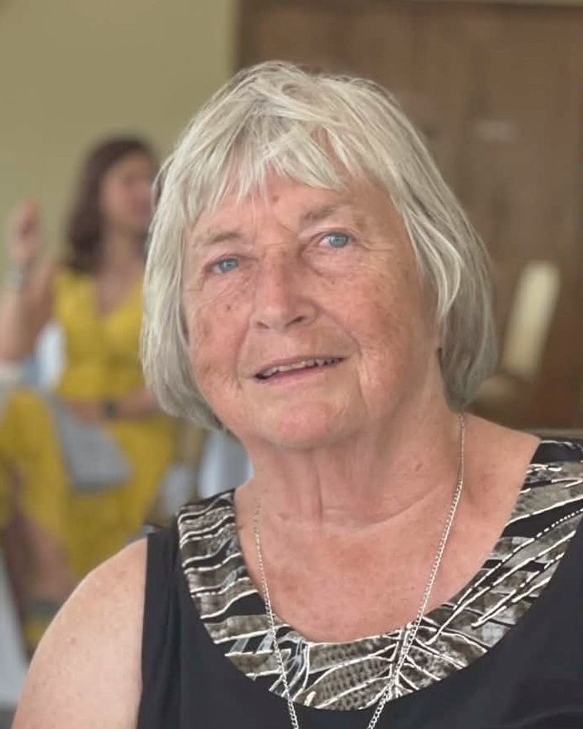 Virginia "Dottie" Dorothea (Armstrong) Mitchell Profile Photo