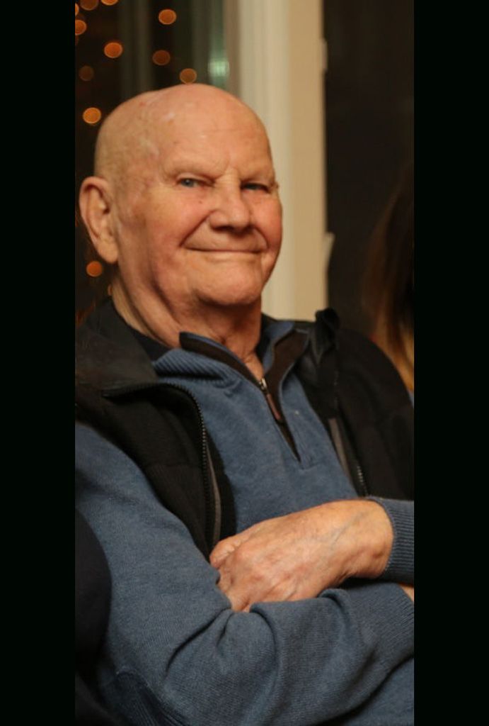 Peter Slapelis