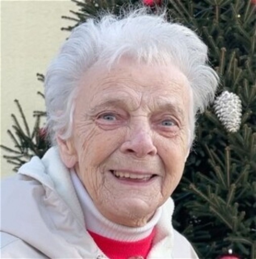 Evelyn M. Hunsicker (Yerger)