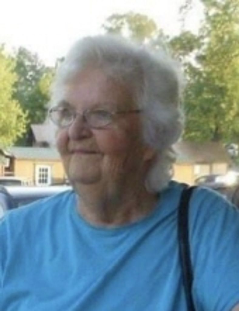 Phyllis Laura (Holden) Clayton Profile Photo