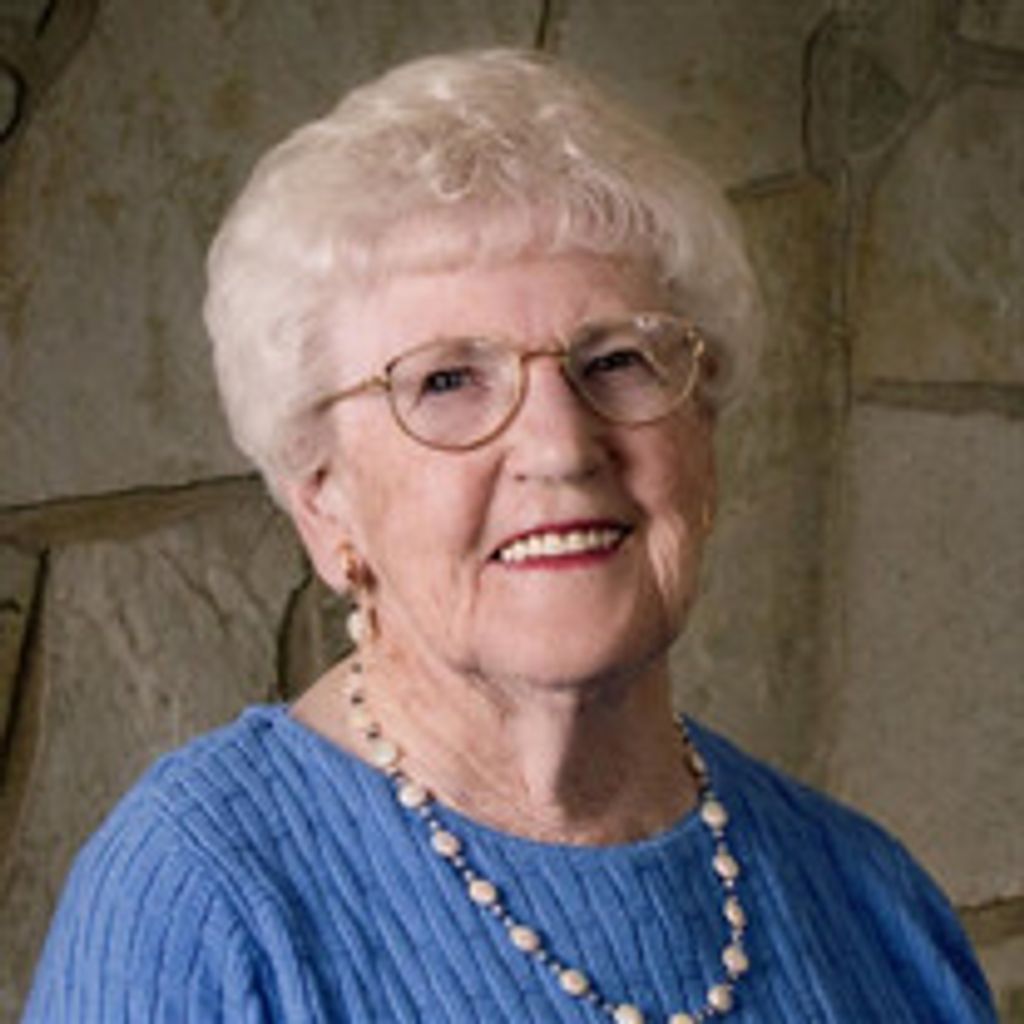 LoRee Munk Downs