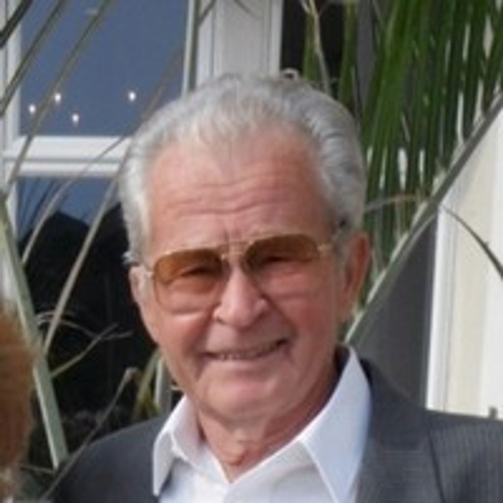 Wayne Clark Engle
