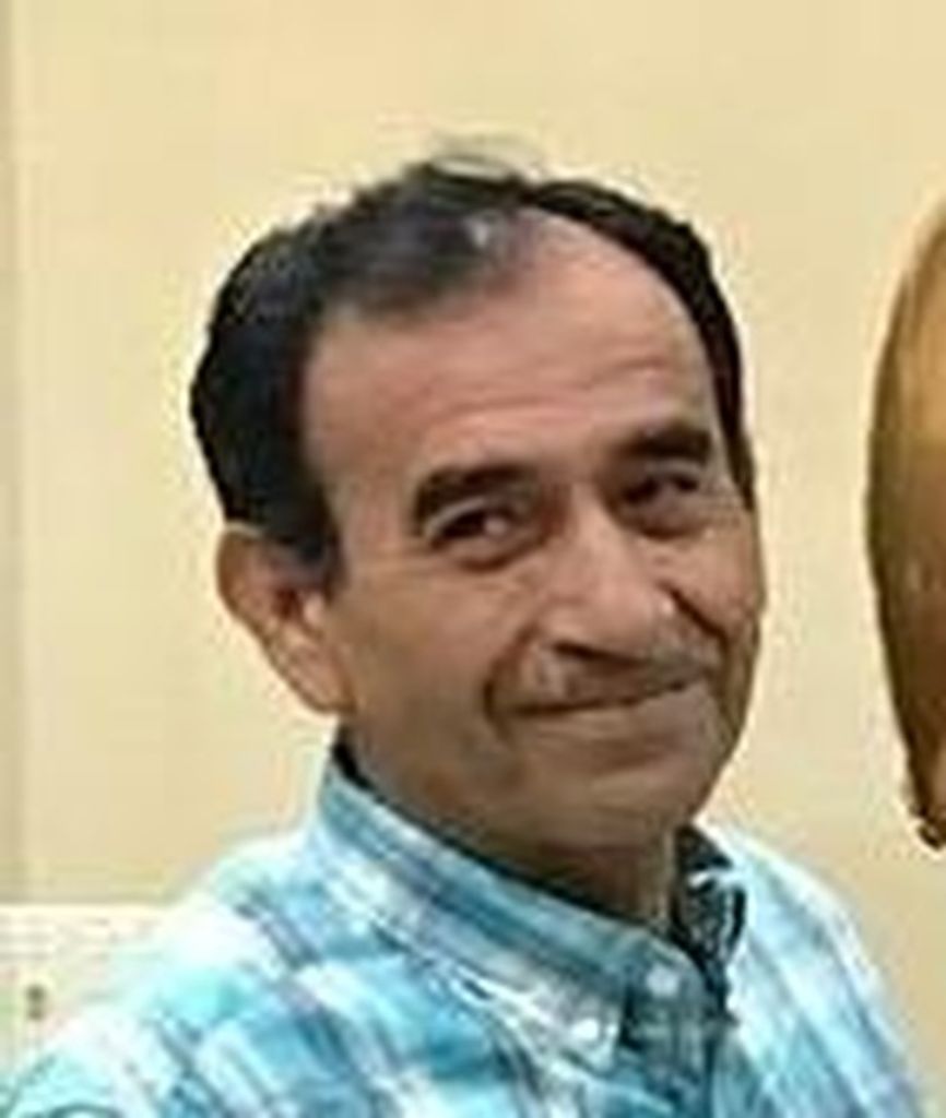 Sergio Sanchez Profile Photo