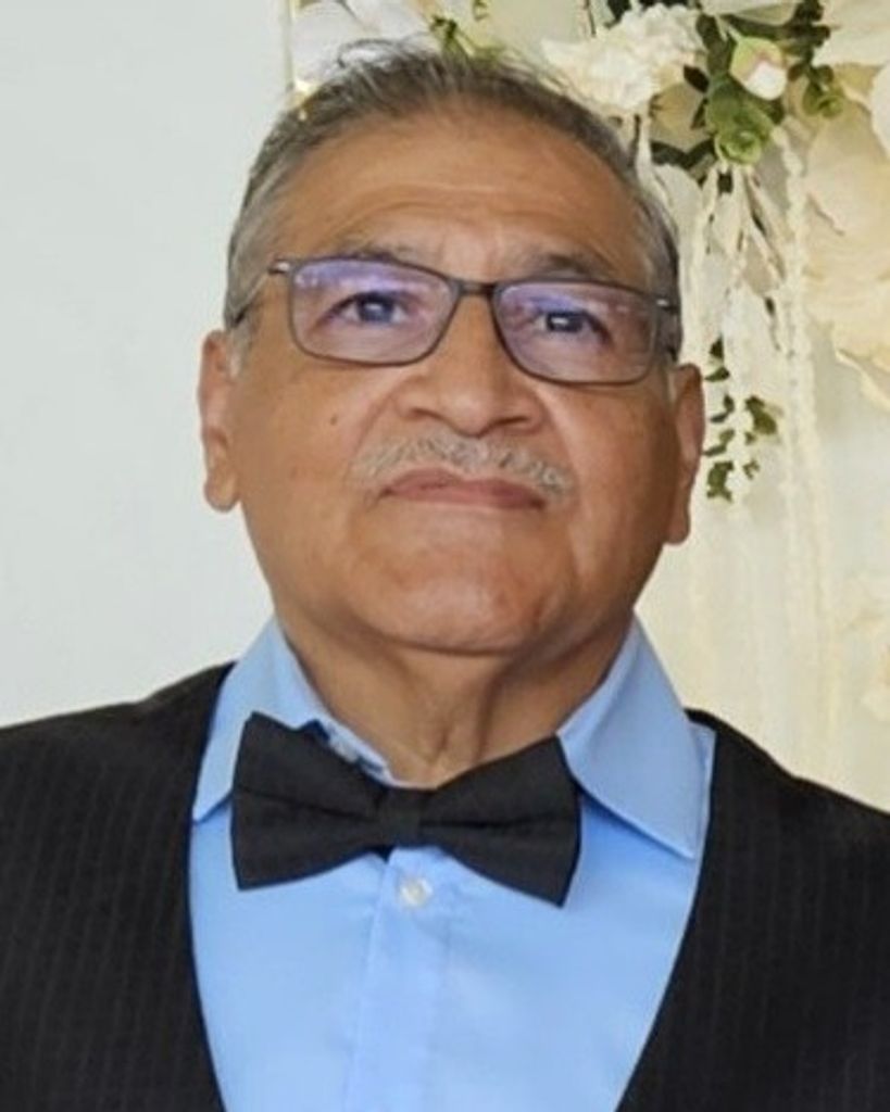 Carlos Castorena Acre