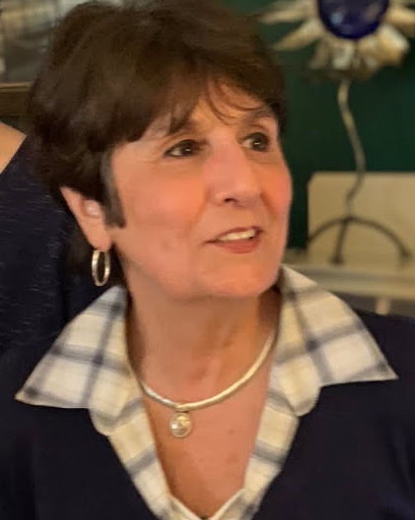Lorraine Dhimitri Profile Photo