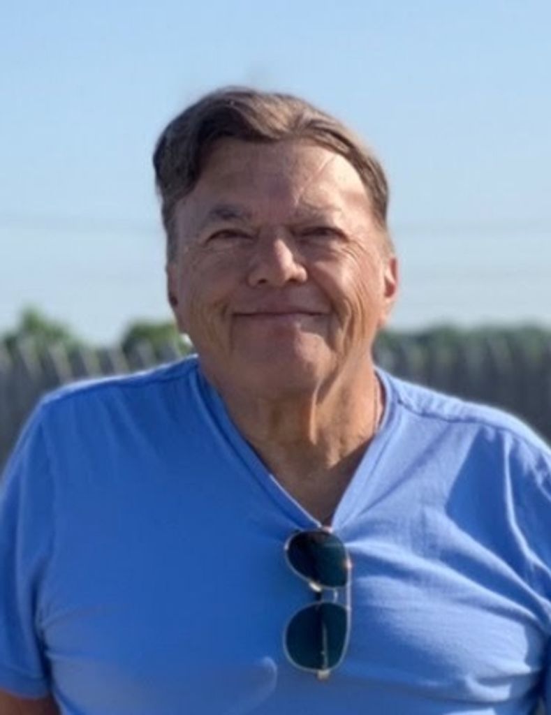 Alexander Salas