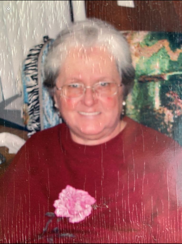 Elizabeth Carpenter Profile Photo