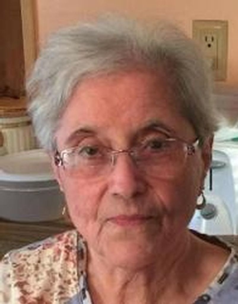 Angela Albanese Profile Photo