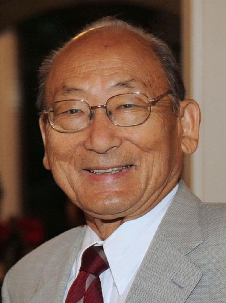 Dr. Bo Toshiyoshi Sakaguchi