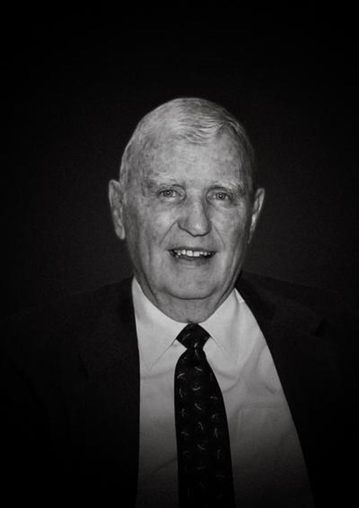 Robert "Bob" Paul Vienhage