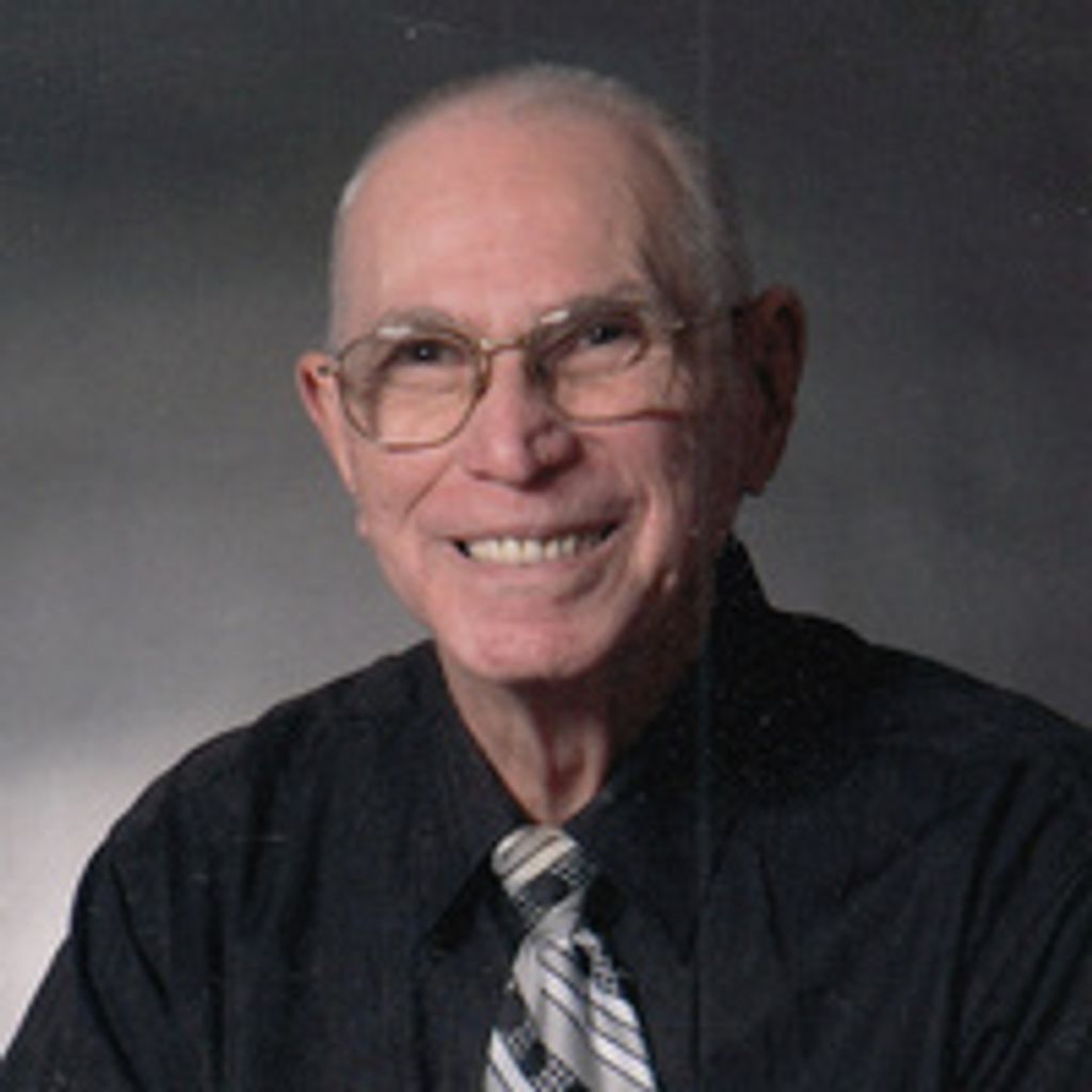 Kenneth  Walter Daniels