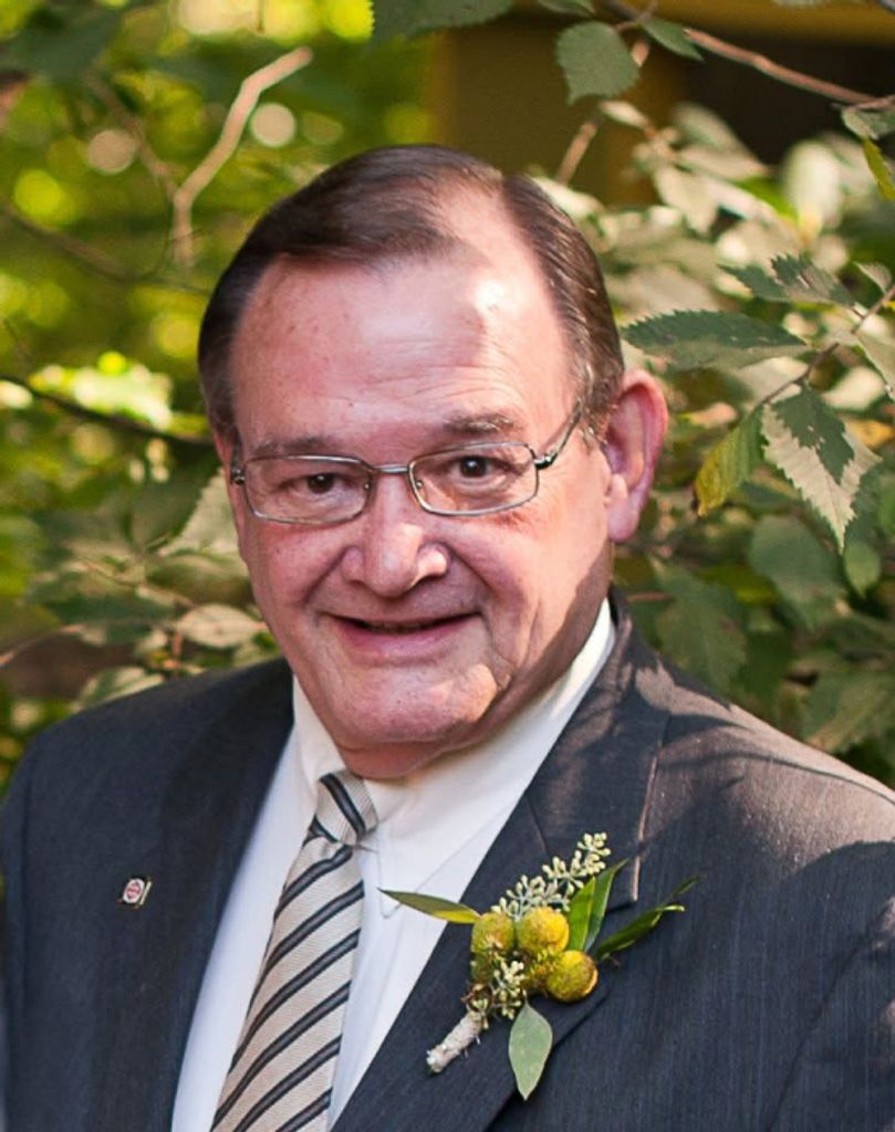 James 'Jim' W. Hunter Profile Photo