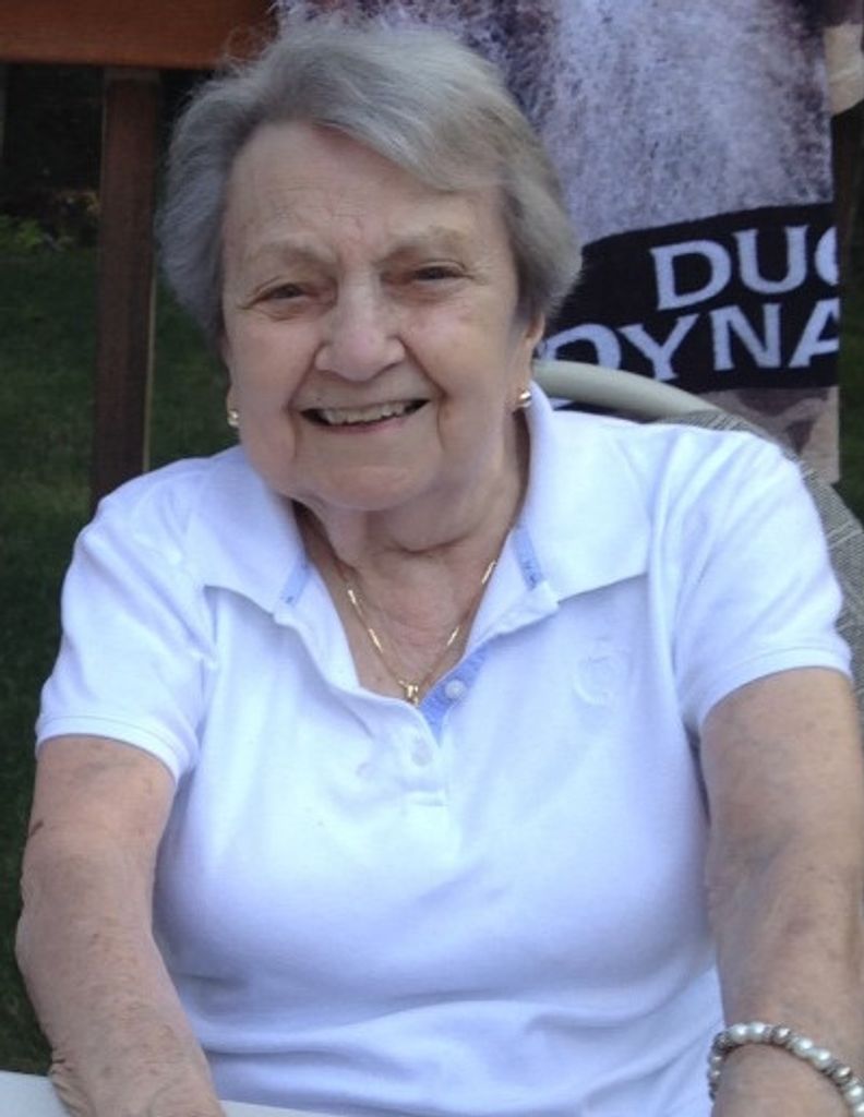 Sylvia Frustaci Profile Photo