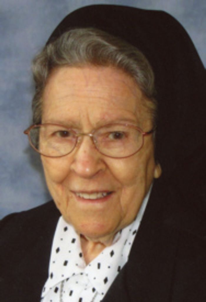 Sr. Maxine Peppenhorst, Phjc