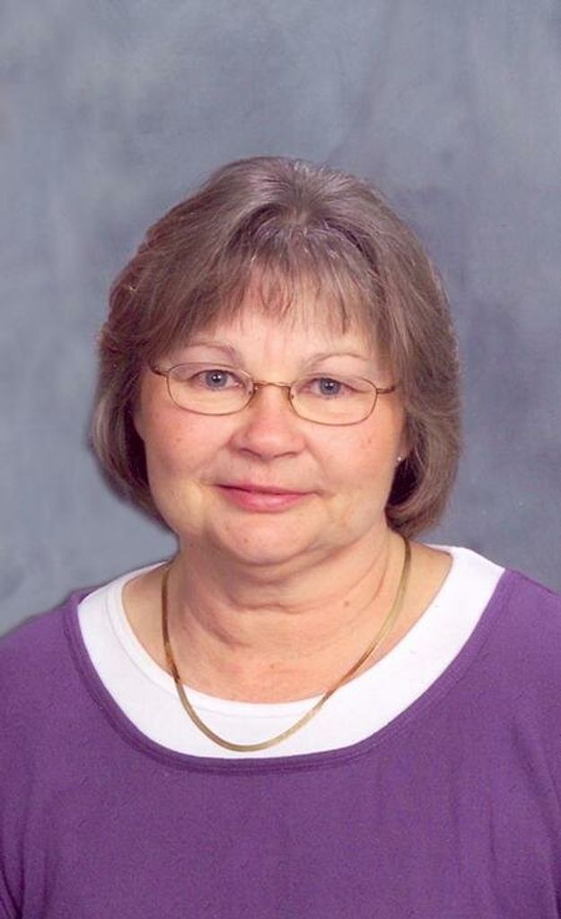 Christina  Hawes Profile Photo