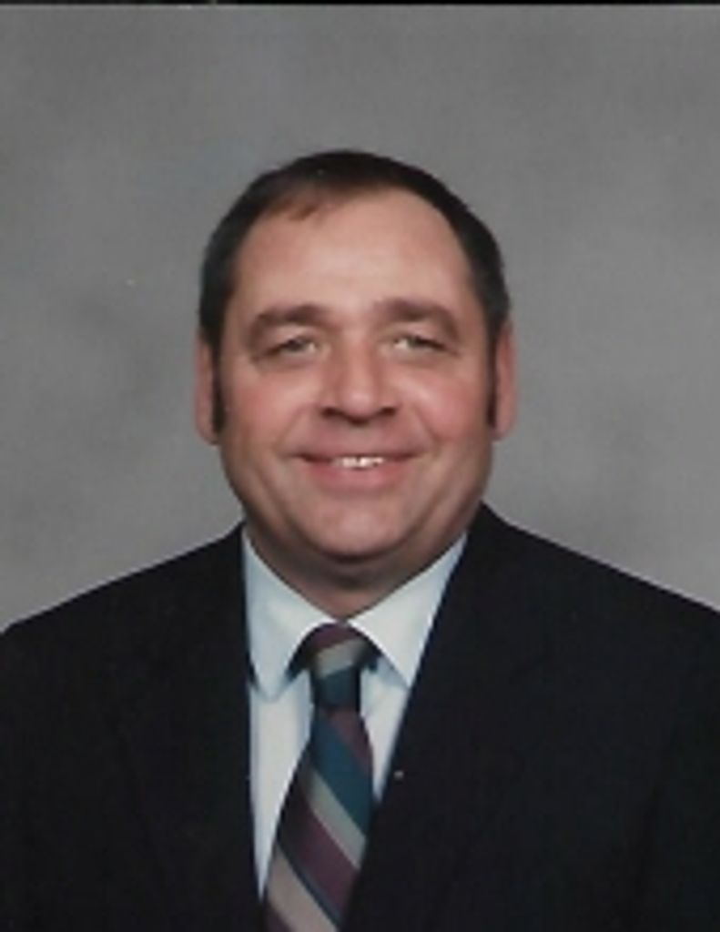 Dennis Peshel